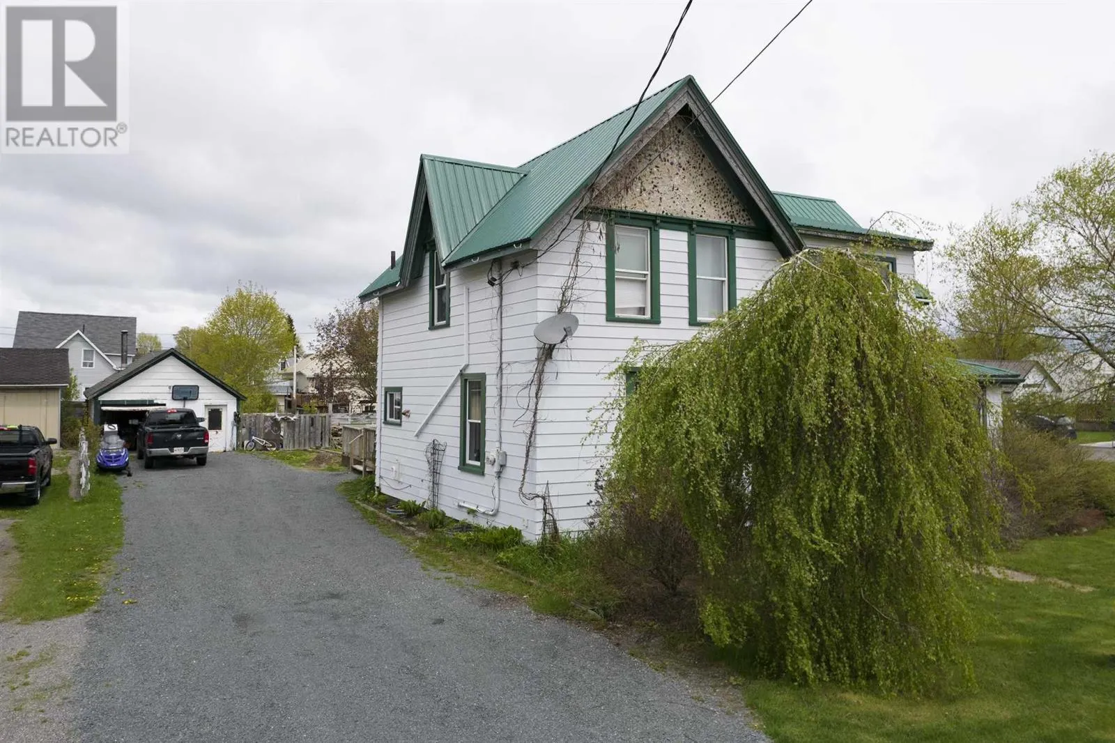 22 Huron ST