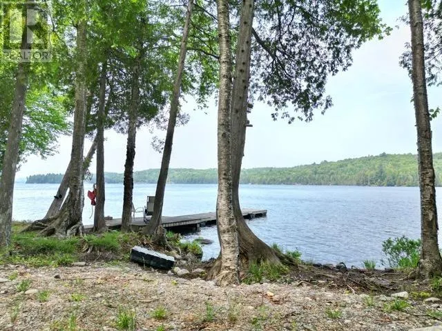 884 Dunlop Shores RD