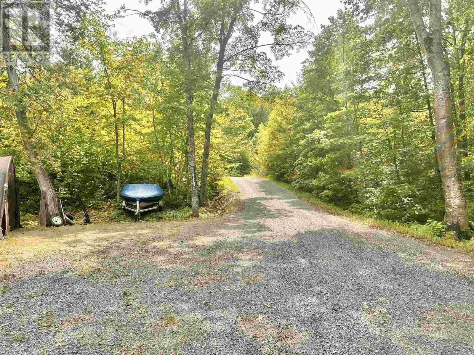 884 Dunlop Shores RD