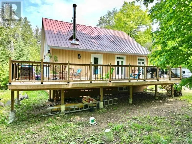 884 Dunlop Shores RD