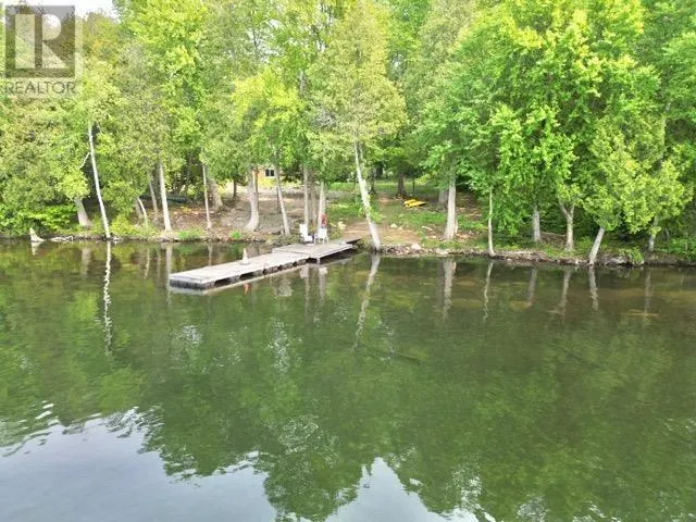 884 Dunlop Shores RD