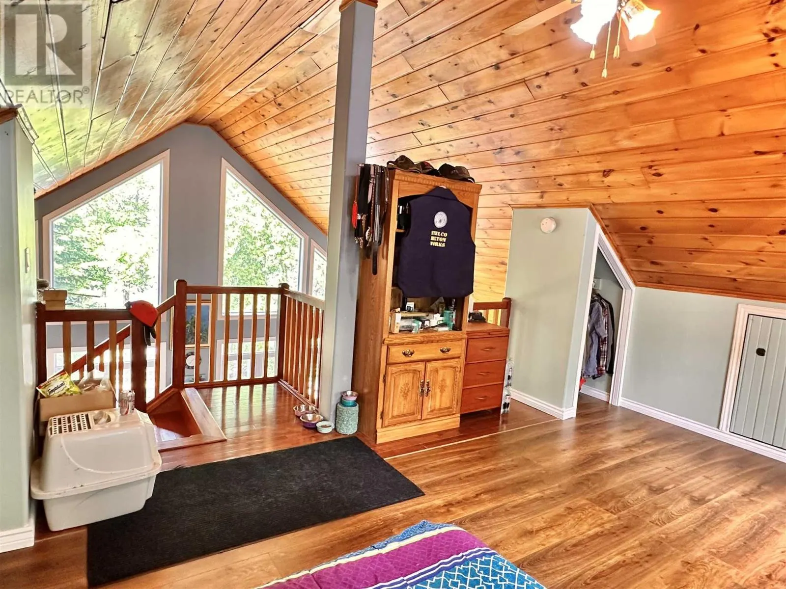 884 Dunlop Shores RD