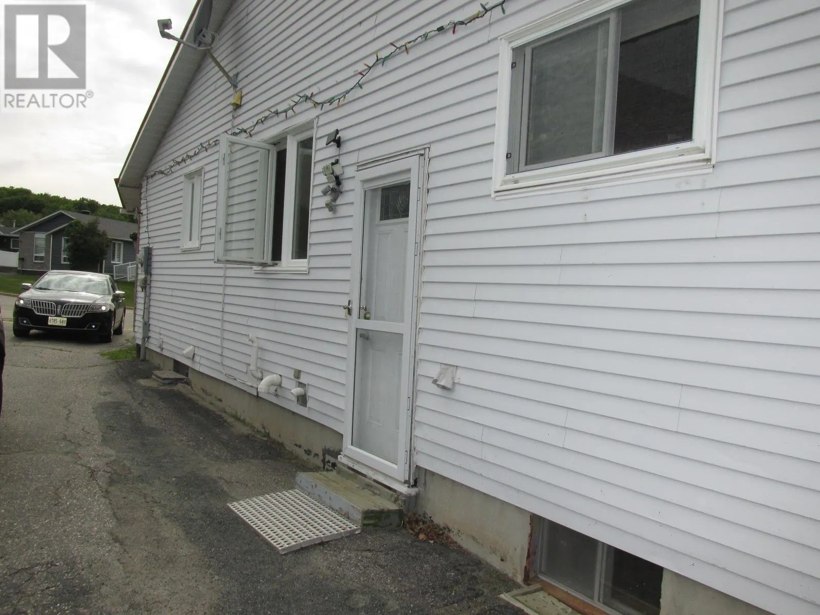 28 McQuarrie PL