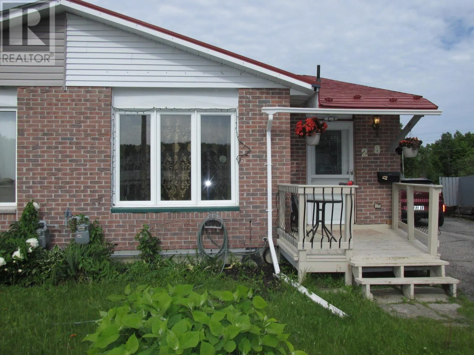 28 McQuarrie PL