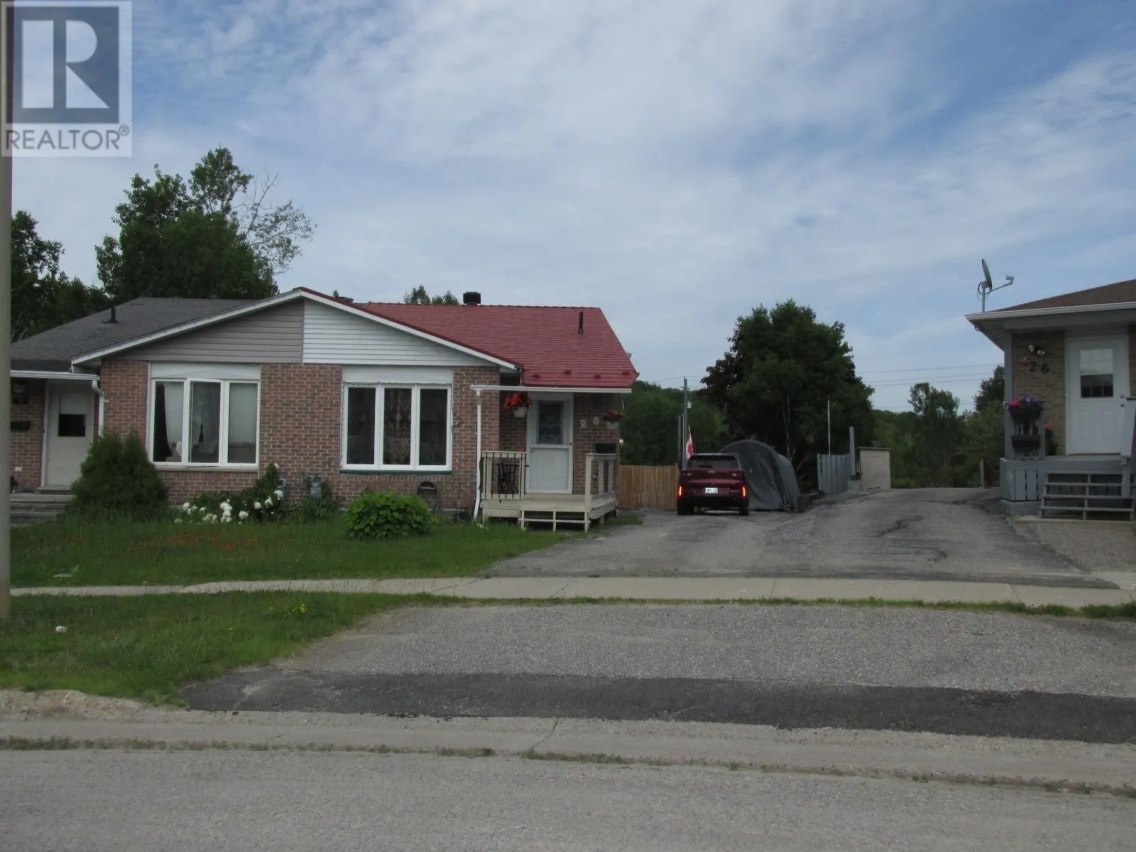 28 McQuarrie PL
