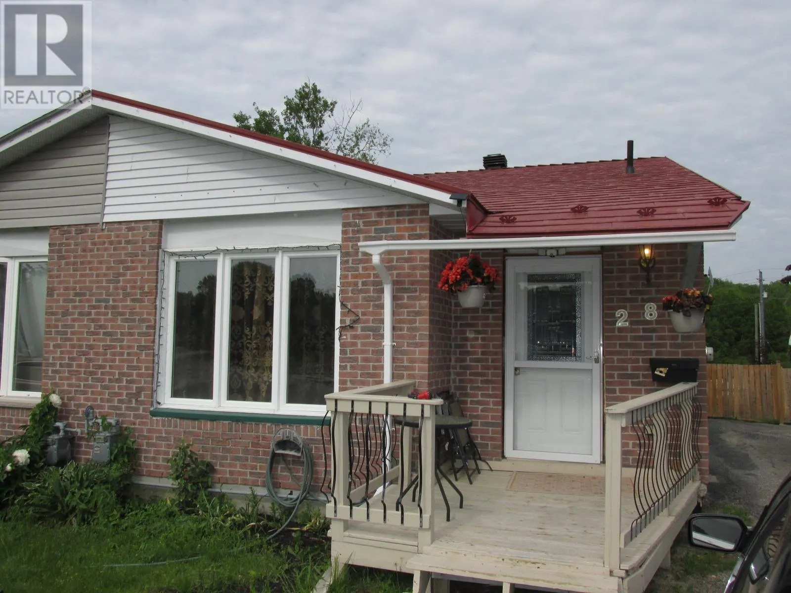 28 McQuarrie PL