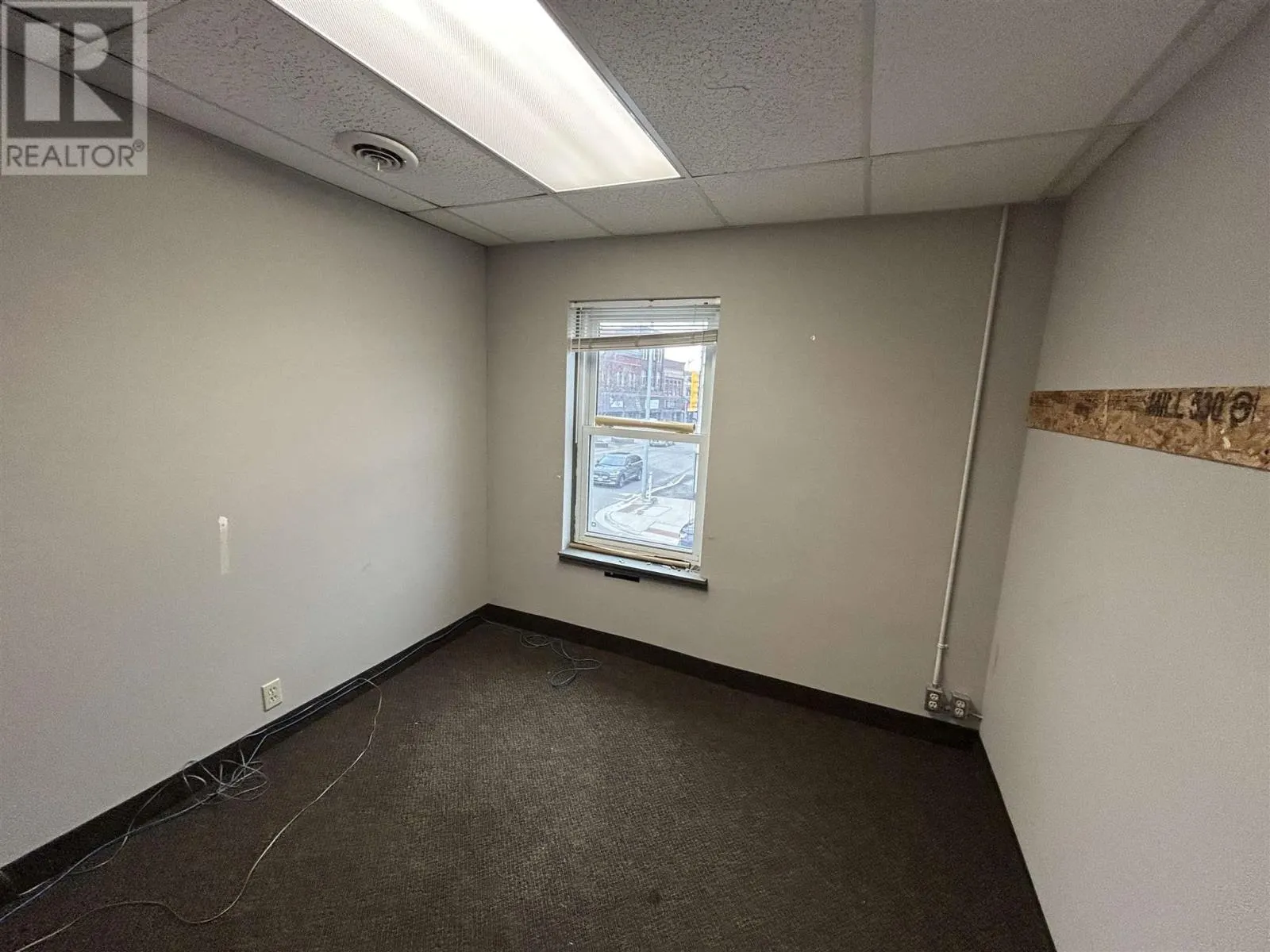 557 Queen ST E # 201