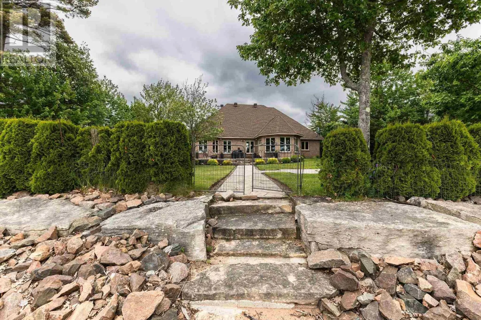 857 Sunnyside Beach RD