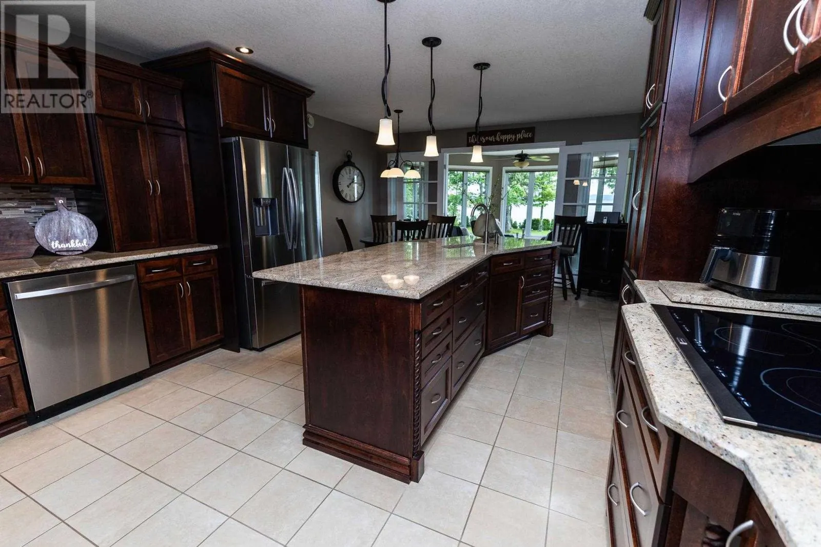 857 Sunnyside Beach RD
