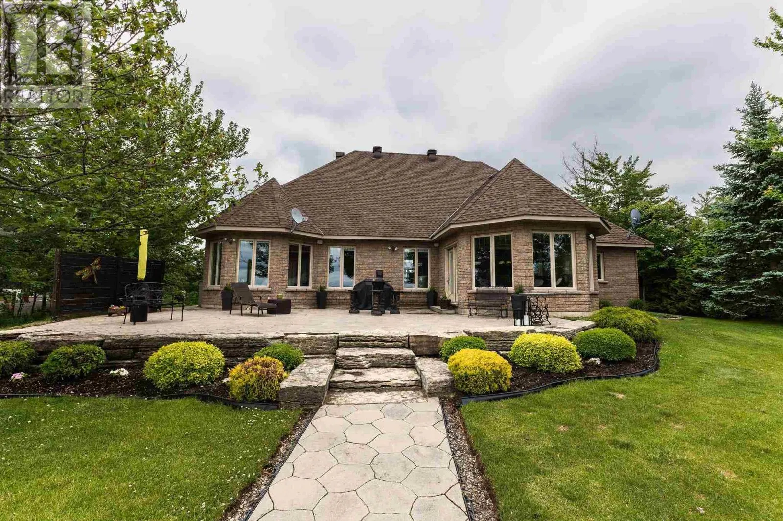 857 Sunnyside Beach RD