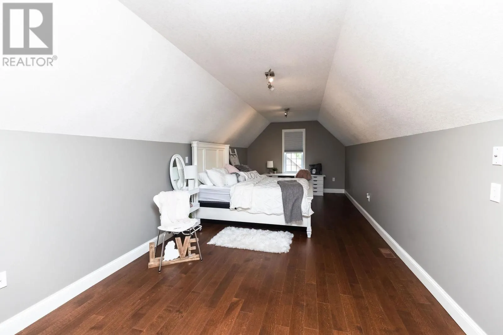 857 Sunnyside Beach RD