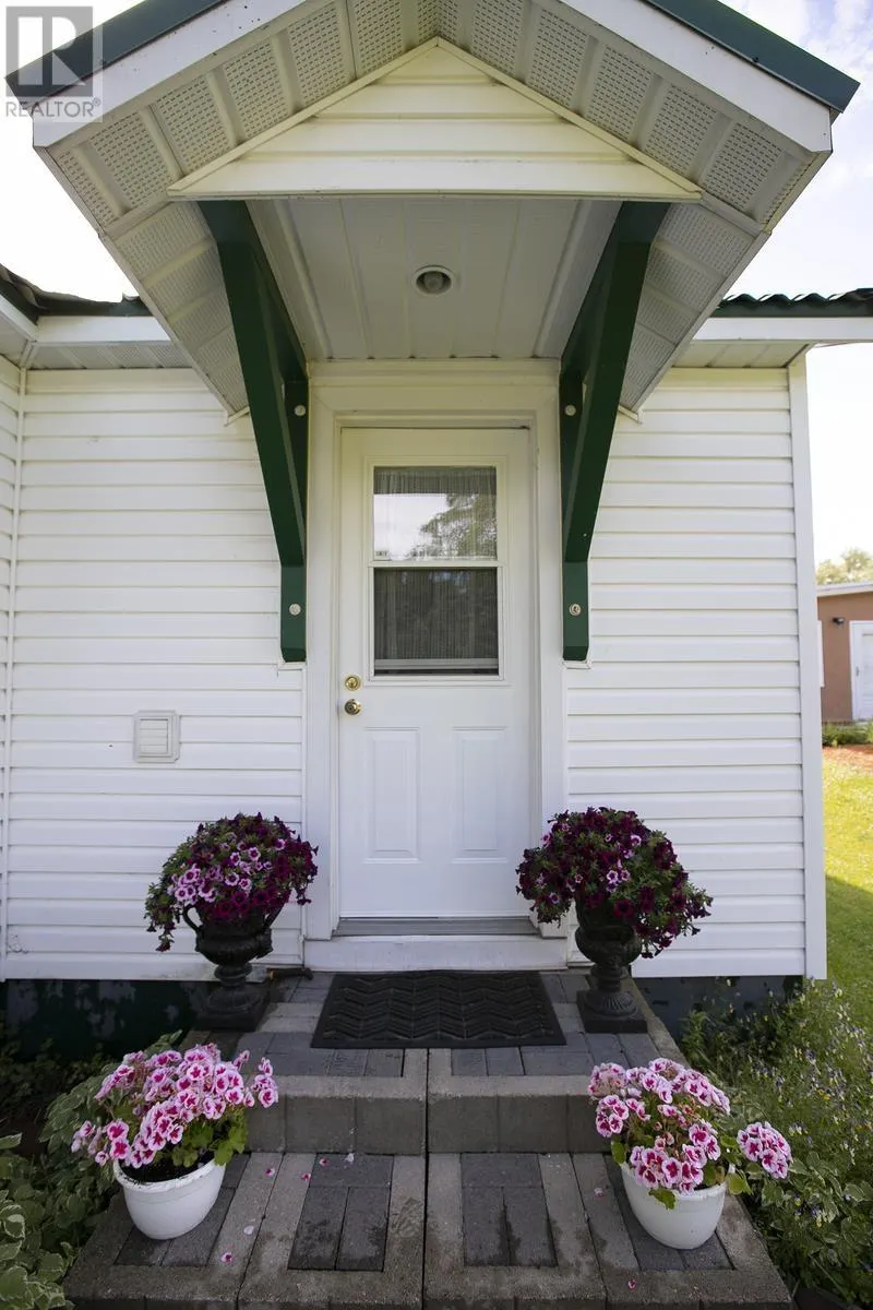 483 River RD