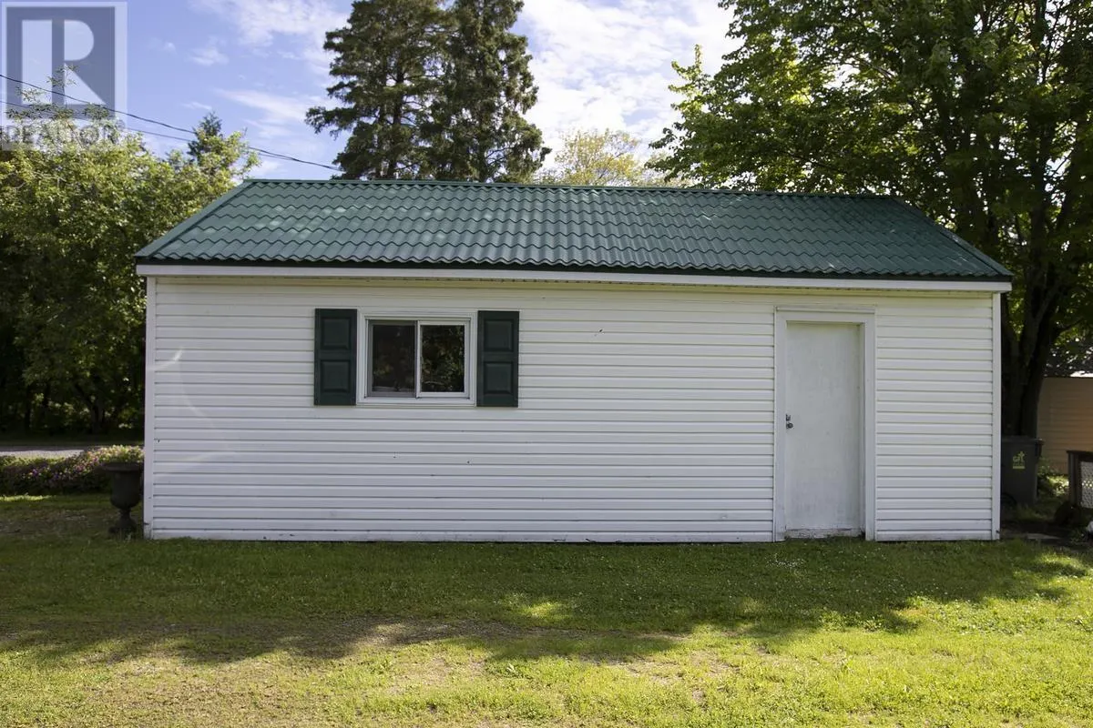 483 River RD