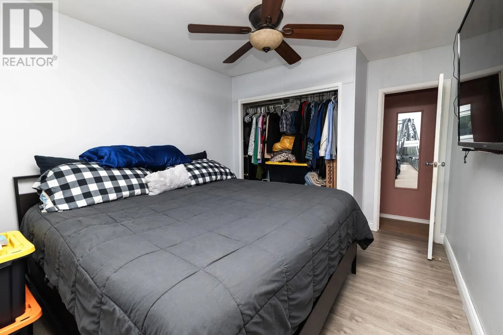 180 River RD