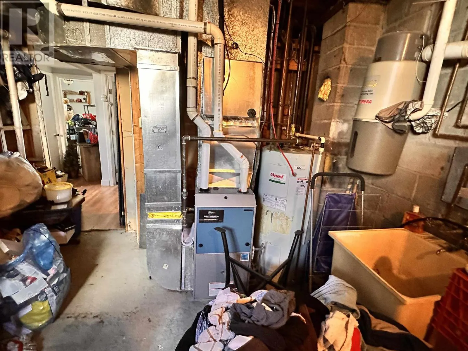98A Axmith AVE