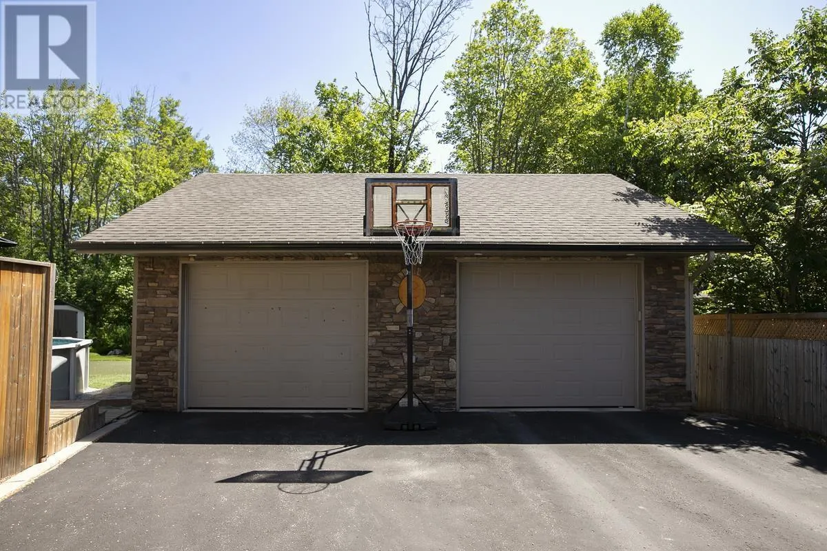 42 Dablon ST