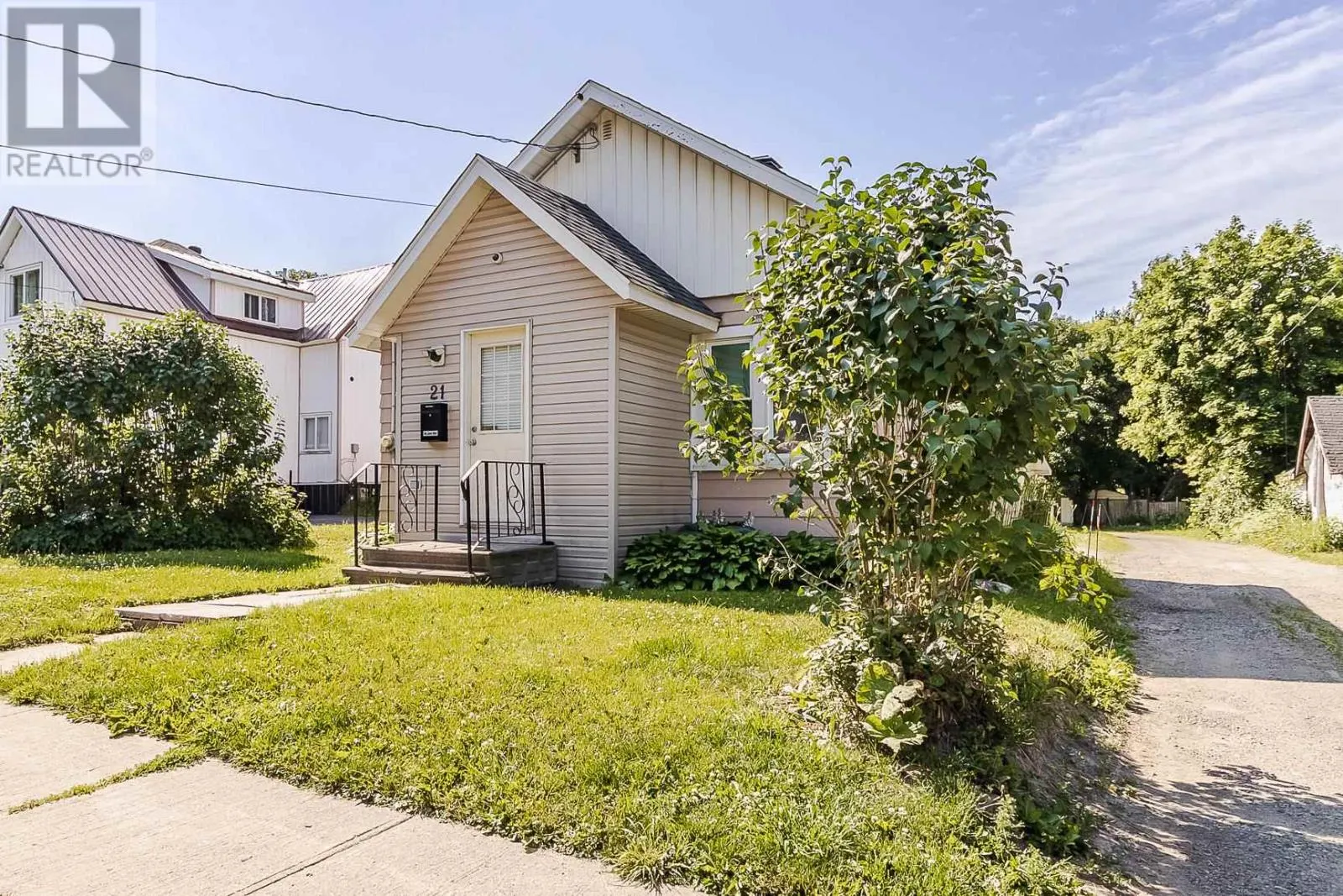 21 Trelawne AVE