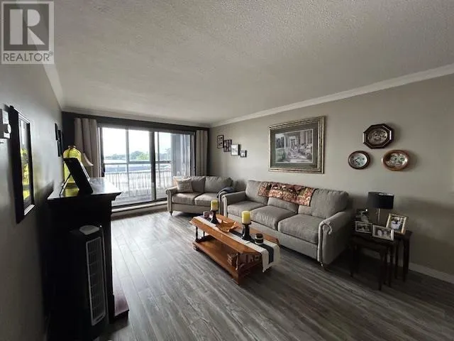 89 Pine ST # 205