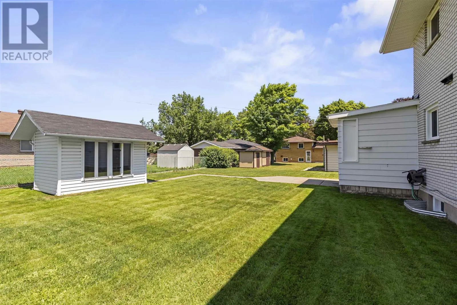 380 Sussex RD