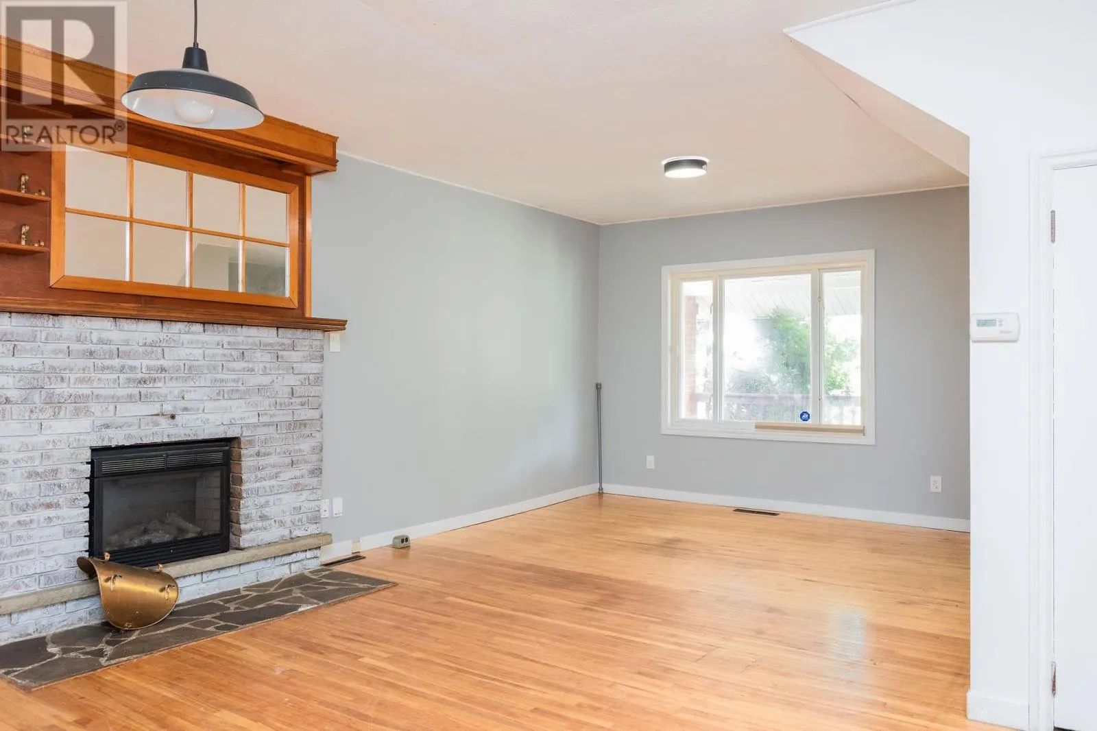 125 Grosvenor AVE