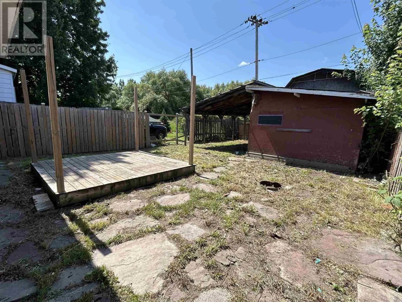 125 Grosvenor AVE