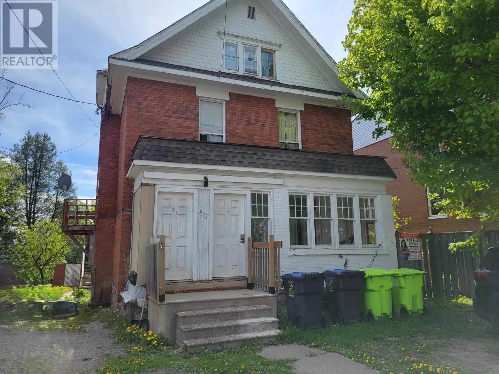 635 Wellington ST