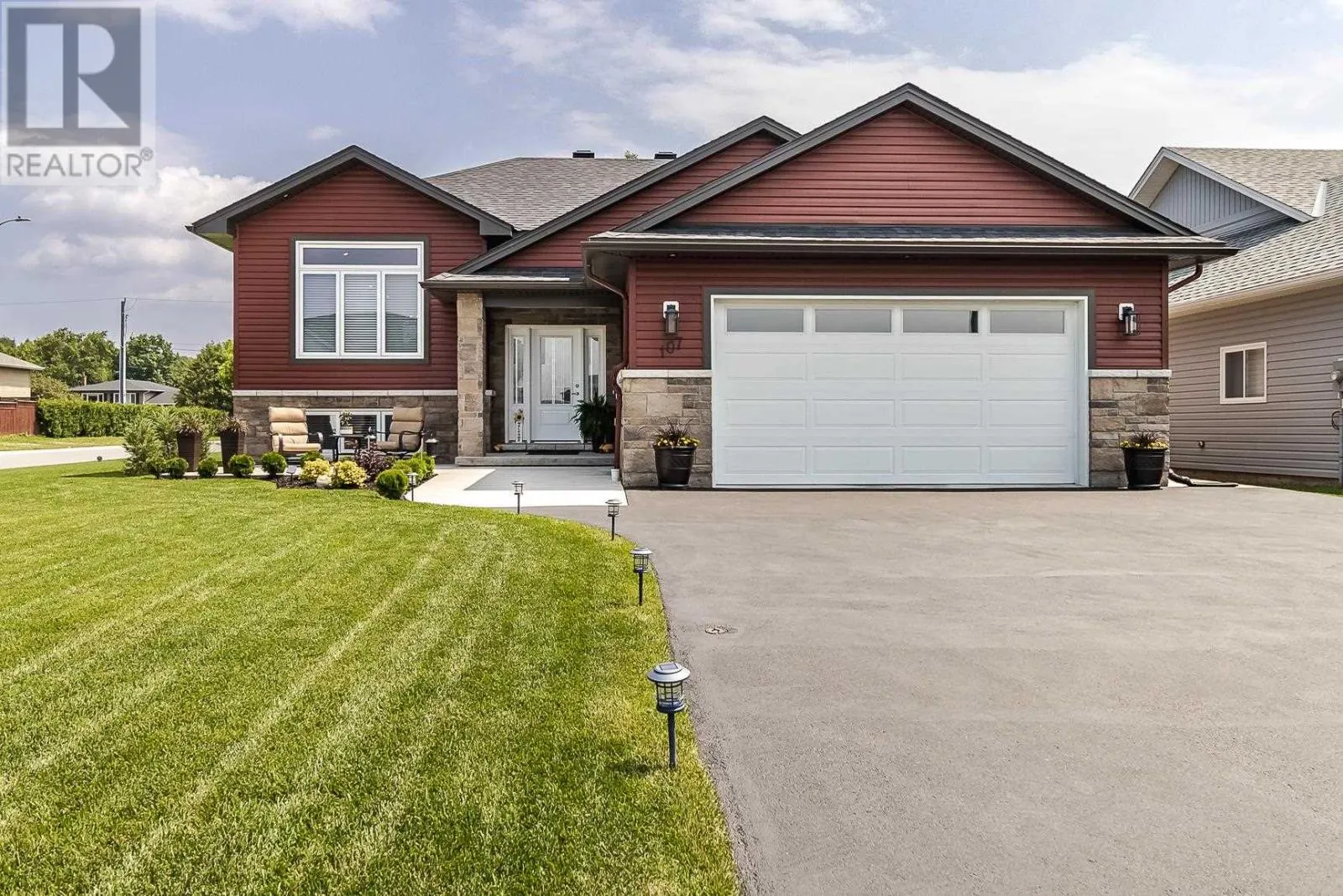 107 Chatfield DR
