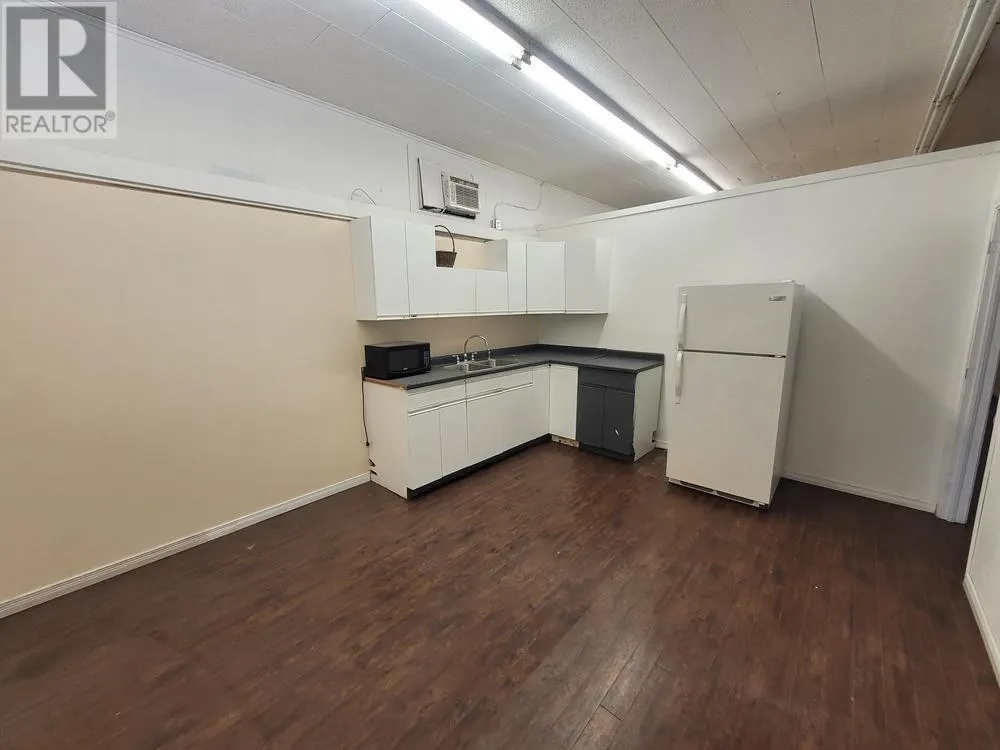 331 Wellington ST W