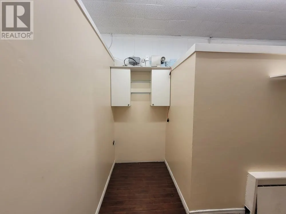 331 Wellington ST W