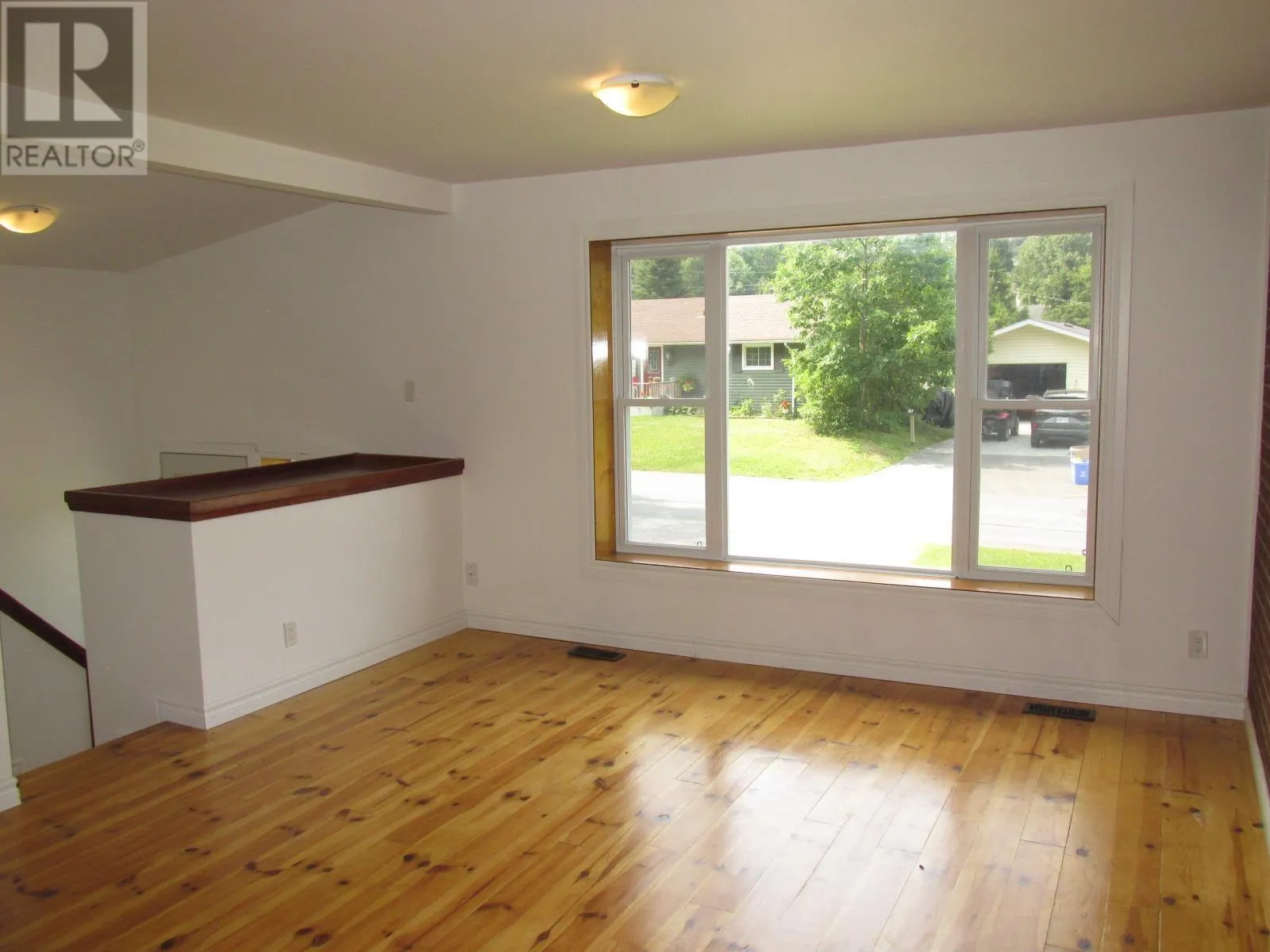 36A Valley CRES