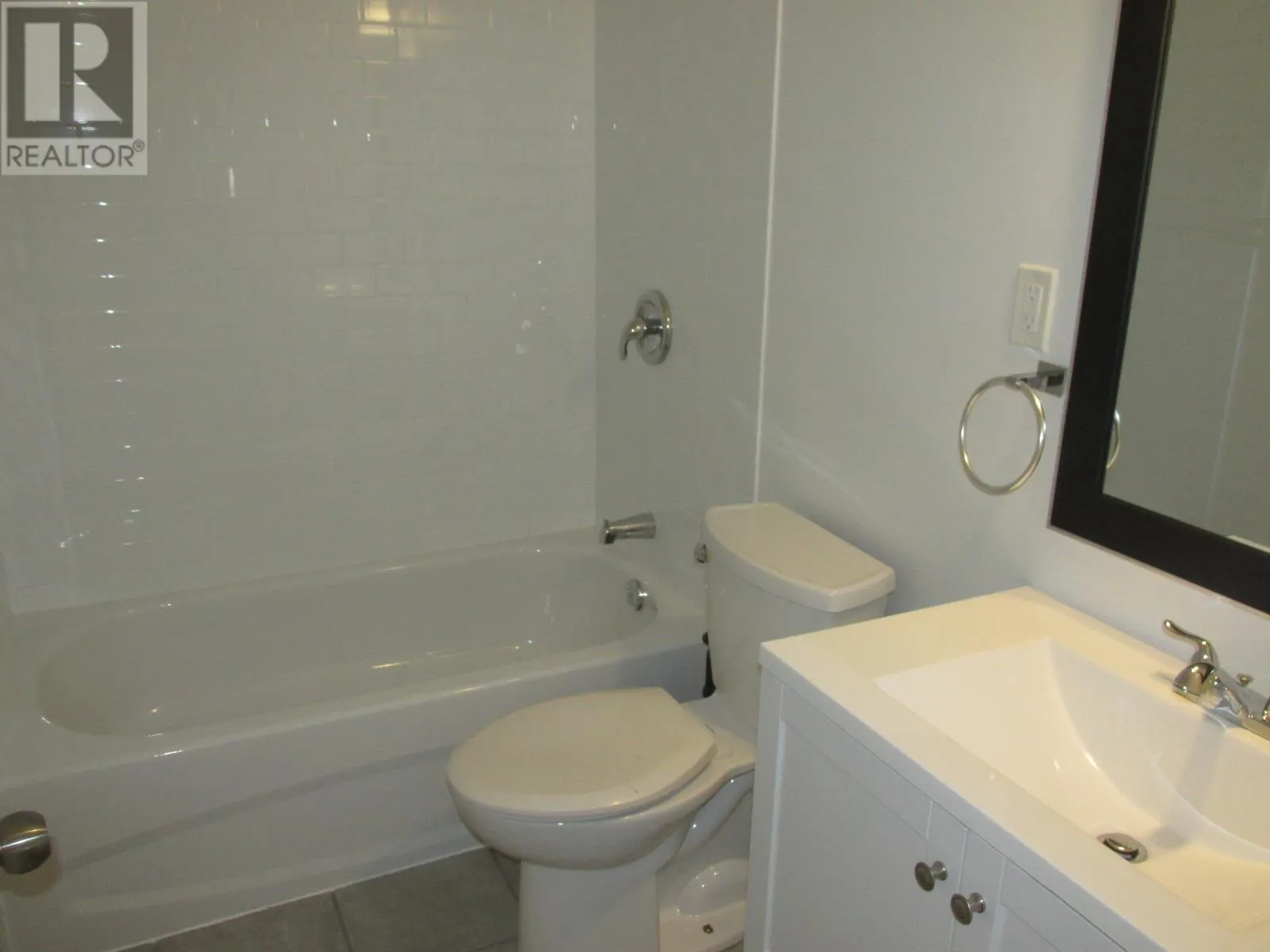 36A Valley CRES