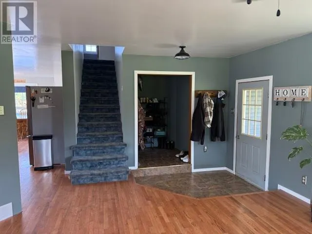 591 Highway 552 E