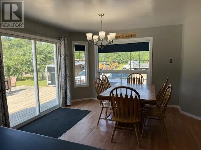 591 Highway 552 E