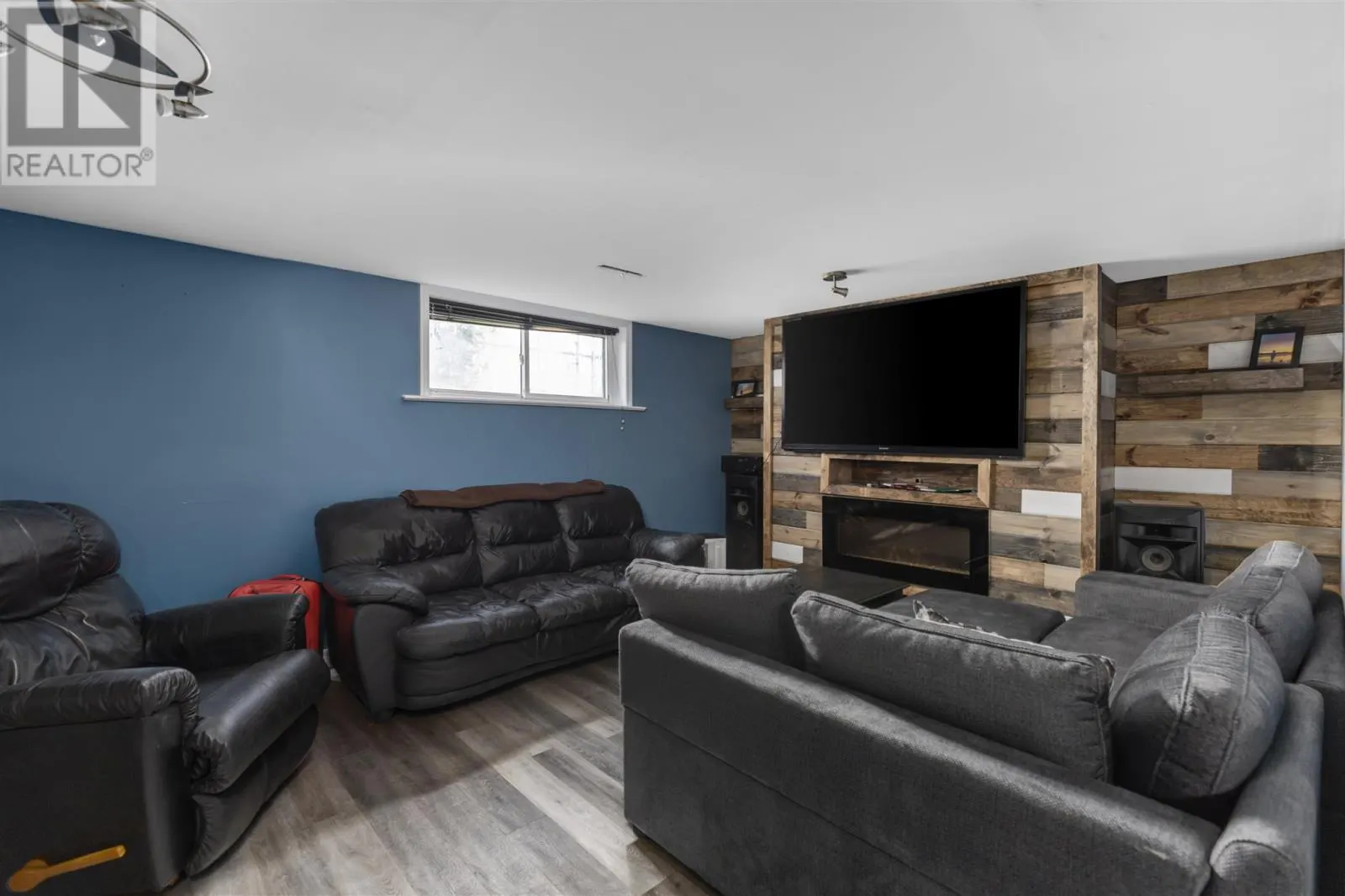 61 Cartier ST