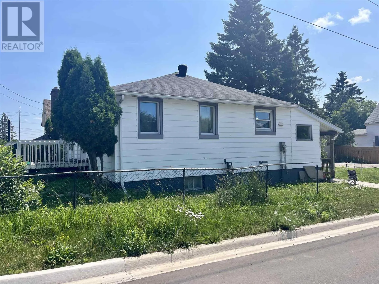 13 Stevens ST