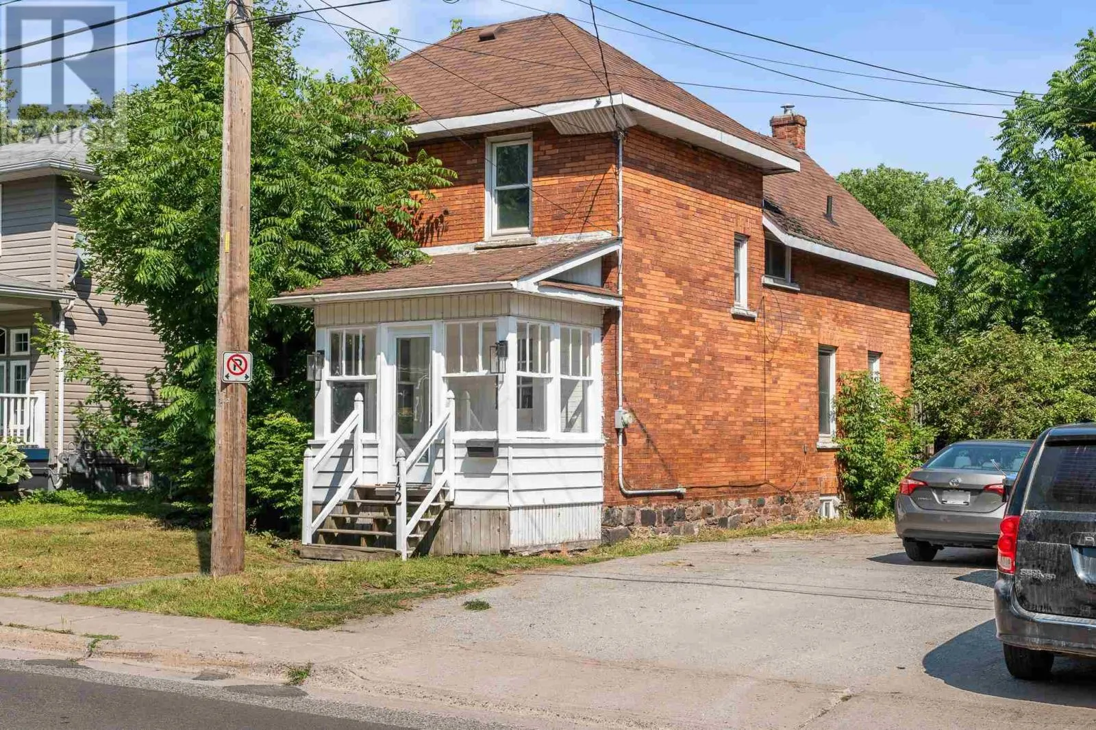 142 Church ST