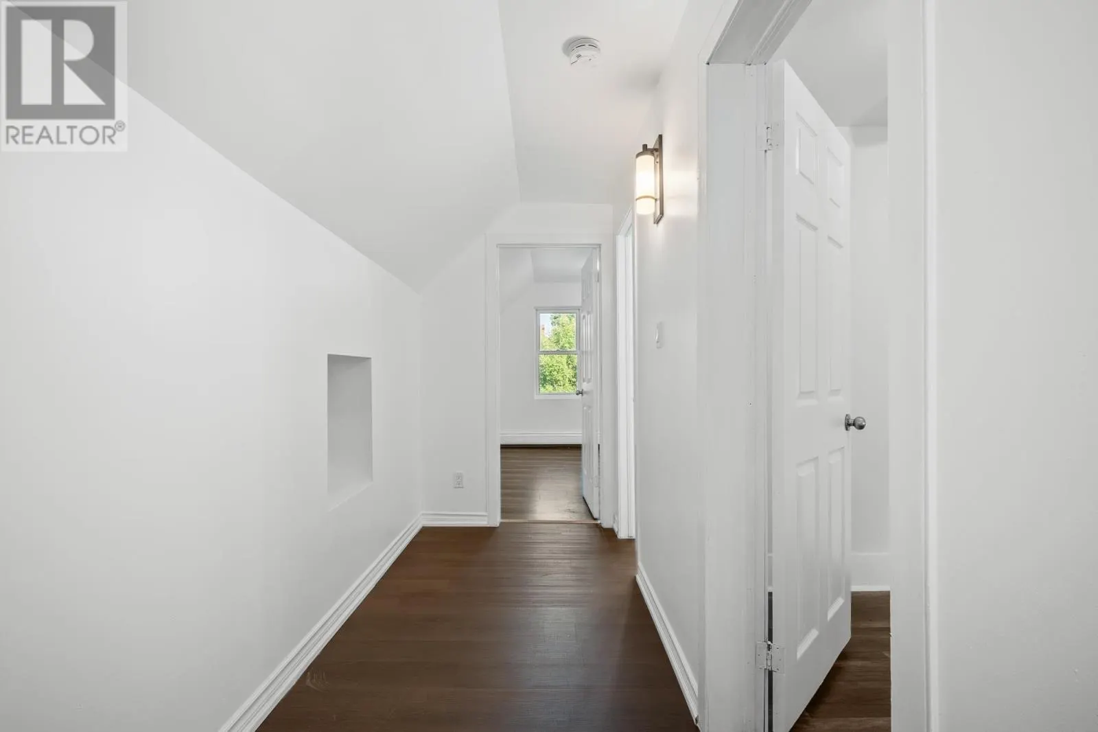 142 Church ST
