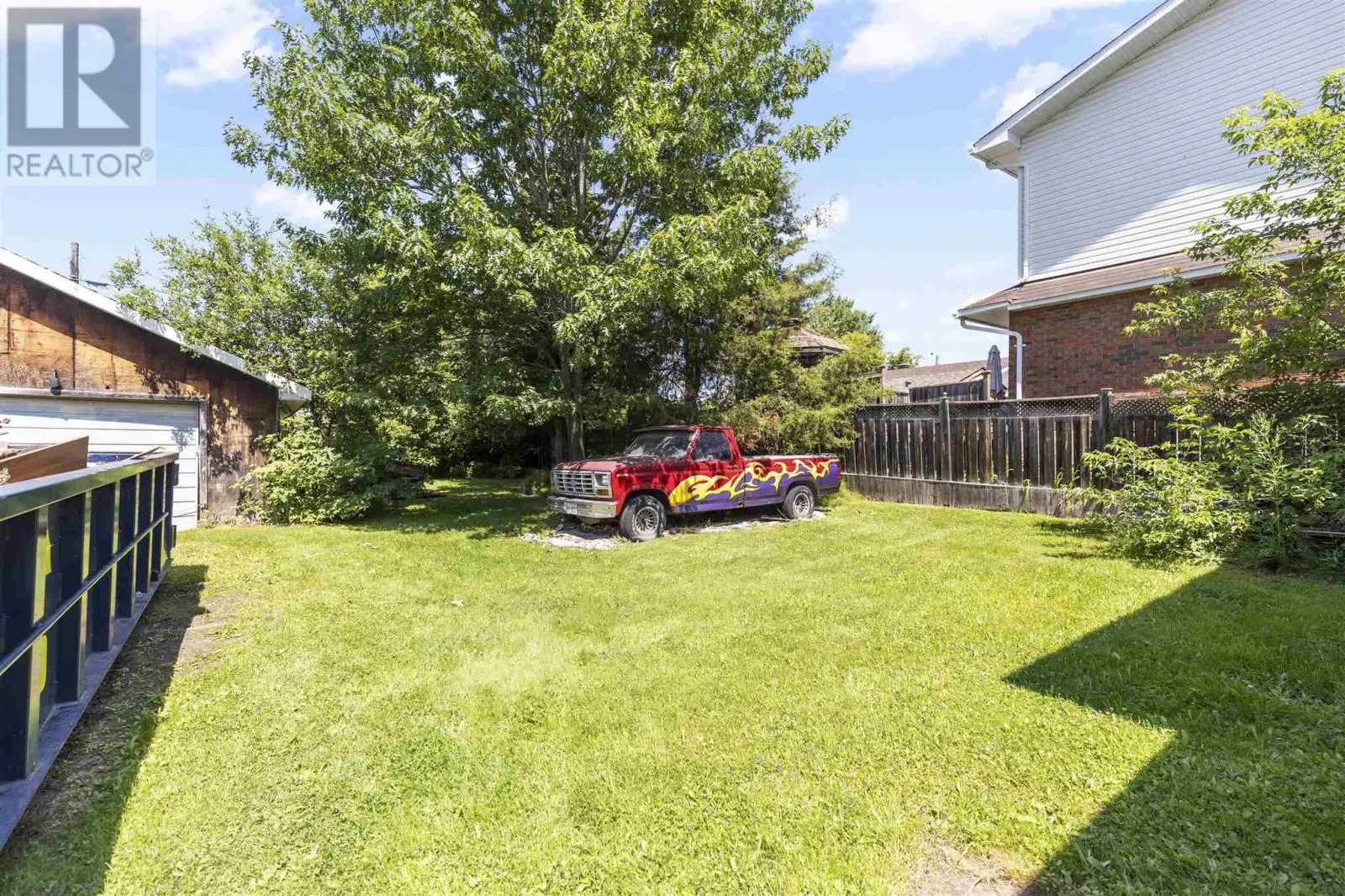 338 Cheshire RD