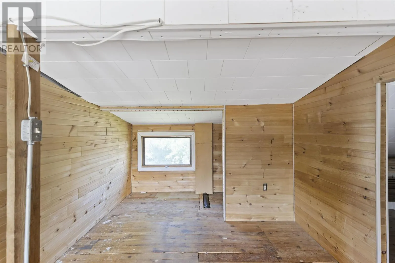 338 Cheshire RD