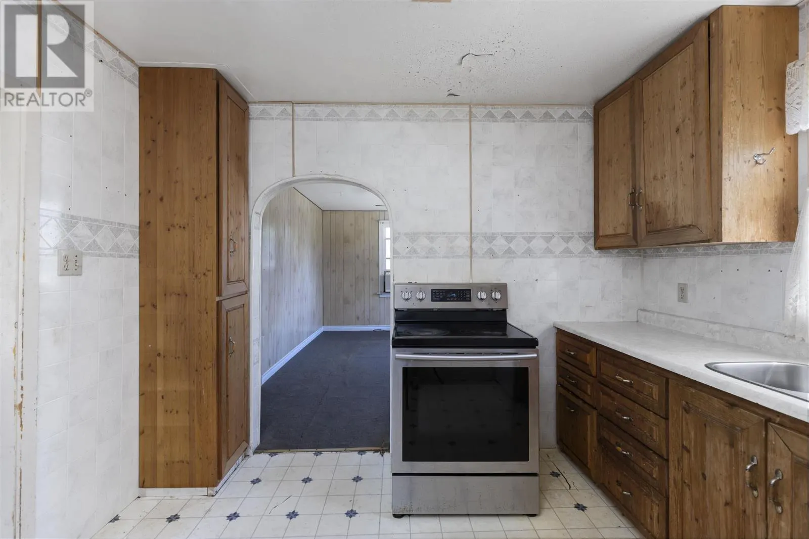 338 Cheshire RD