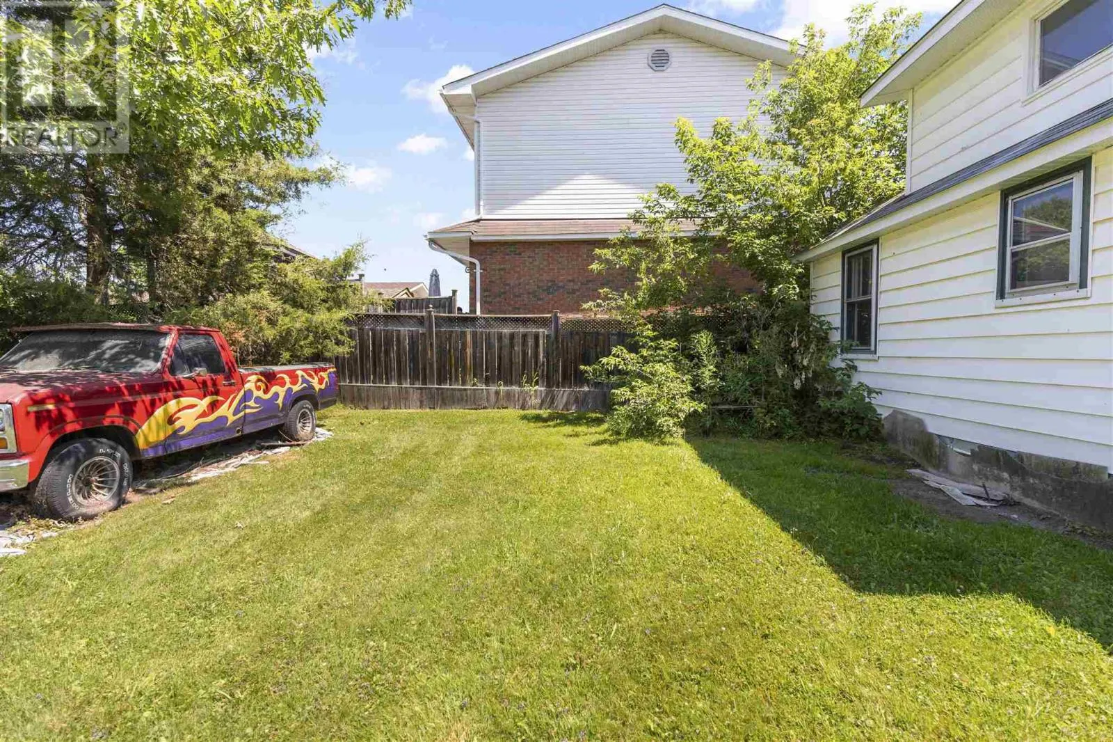 338 Cheshire RD