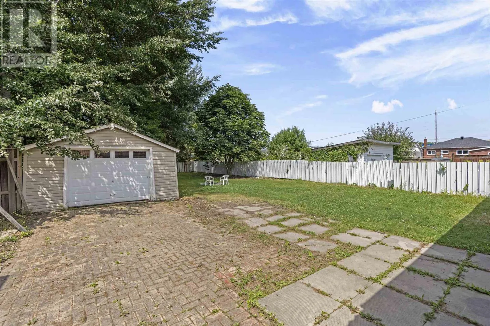 253 Lake ST