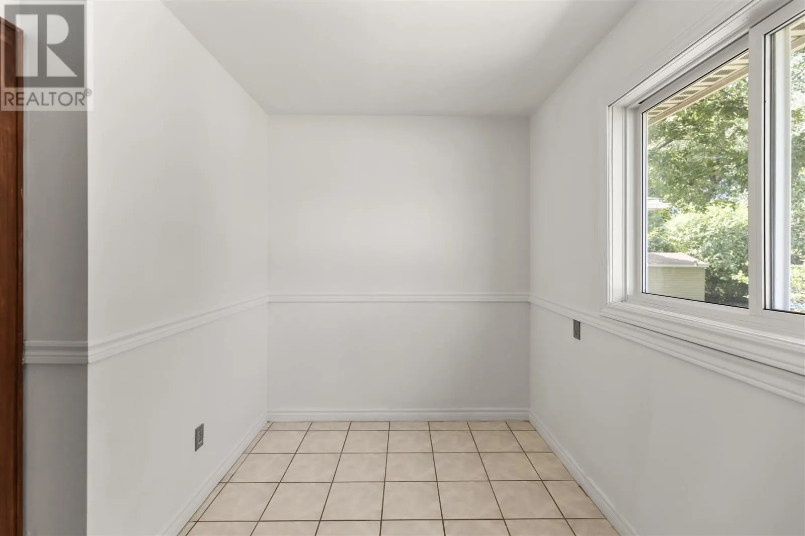 253 Lake ST