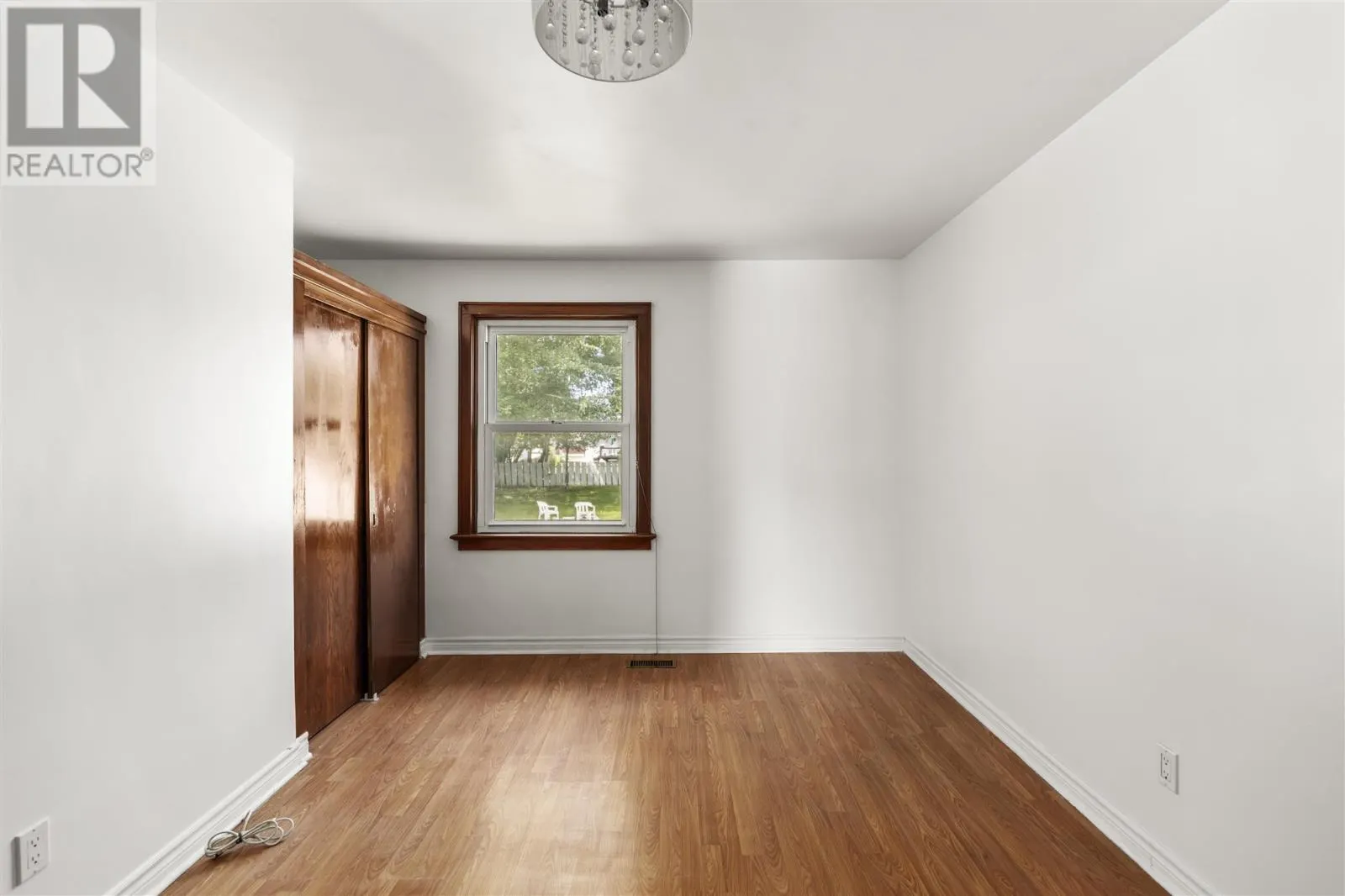 253 Lake ST