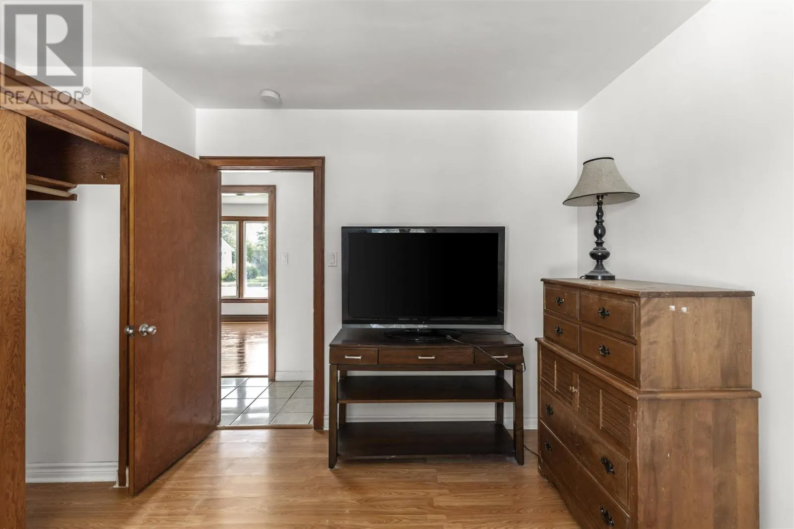 253 Lake ST