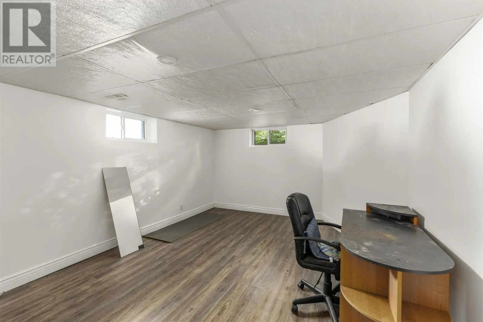 253 Lake ST