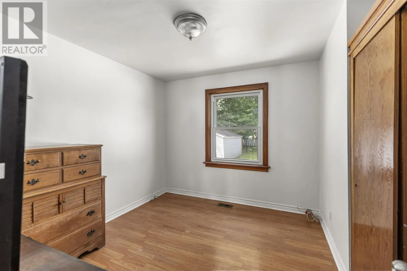 253 Lake ST