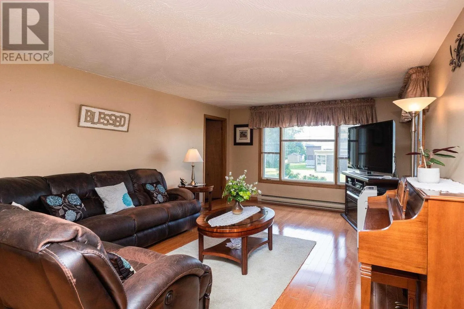 60 Tilley RD