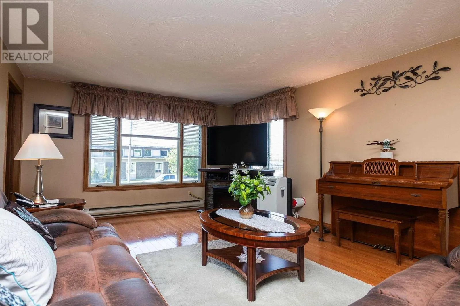 60 Tilley RD