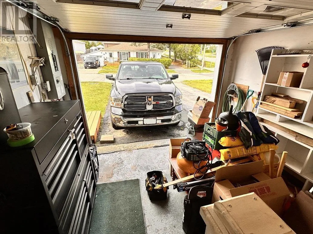 3 Farrell CRES